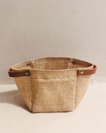 Load image into Gallery viewer, Medium Goni Plant Pot

