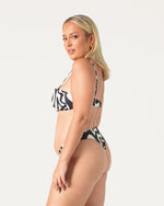 Load image into Gallery viewer, Daisy Bandeau Bikini Top
