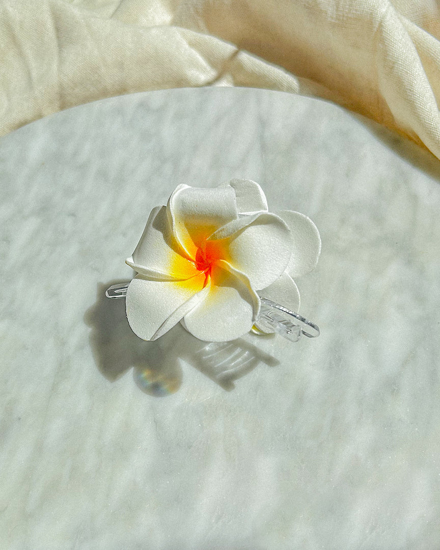 Frangipani Clear Hair Claw