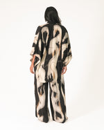 Load image into Gallery viewer, Hidden Shadow Kimono
