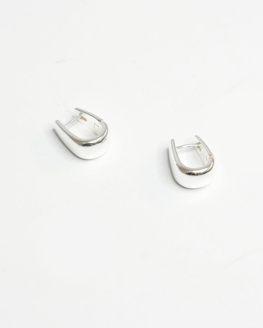 Remia U-Shape Earring